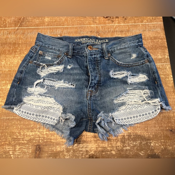 American Eagle Distressed Festival Jean Shorts - Picture 2 of 14